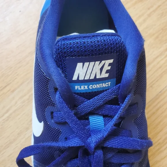 COPY - Nike Flex Contact Boy's Size 4Y. - Picture 8 of 9